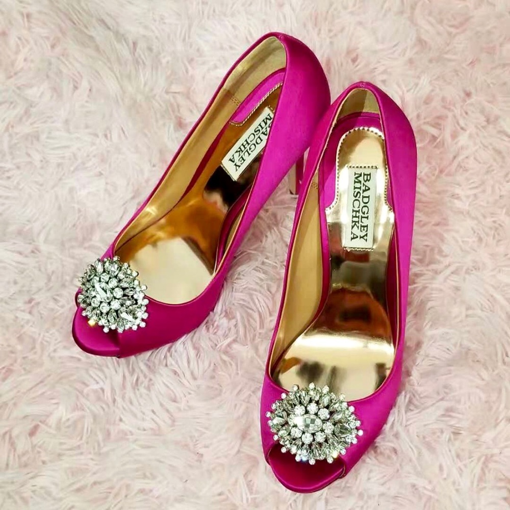 Brand new Badgley Mischka pink high heel
